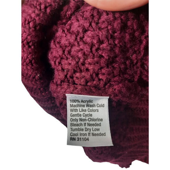 True Craft Maroon V Neck Sweater 2W - Picture 5 of 6